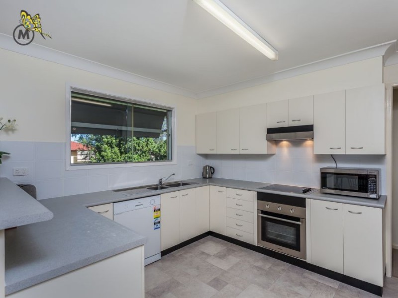 34 Wyman St, Stafford Heights QLD 4053