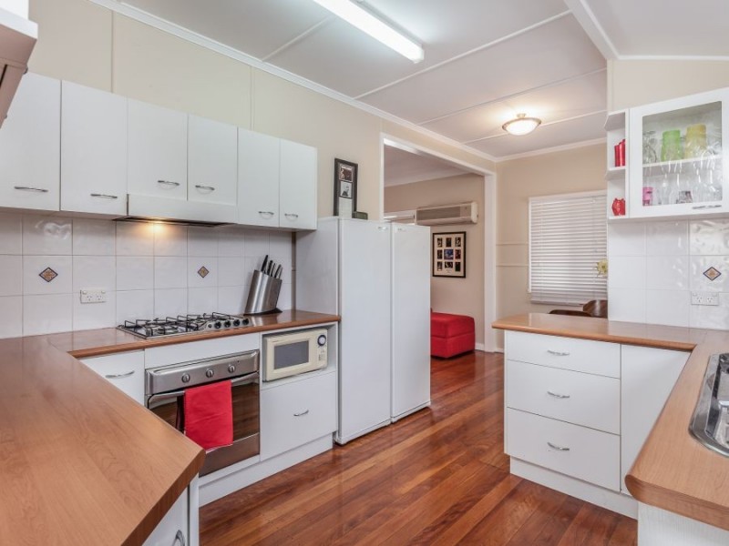 42 Teevan St, Stafford QLD 4053