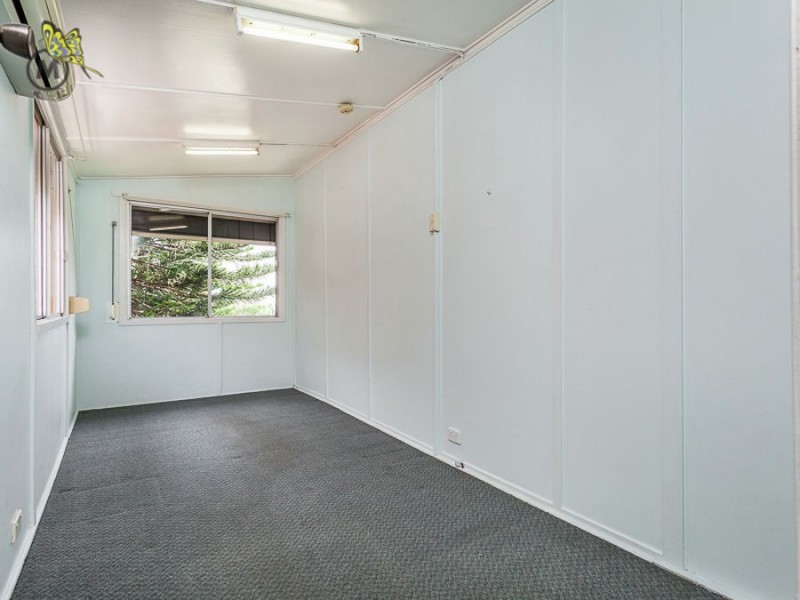 76 Days Road, Grange QLD 4051