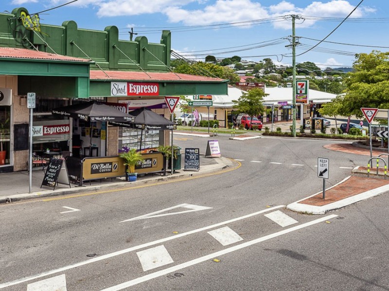 76 Days Road, Grange QLD 4051