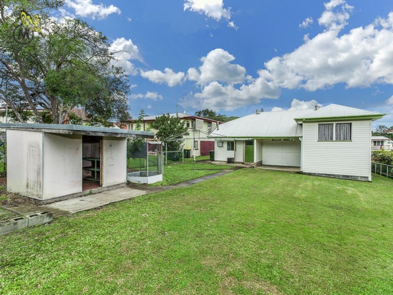 15 Leach Street, Everton Park QLD 4053