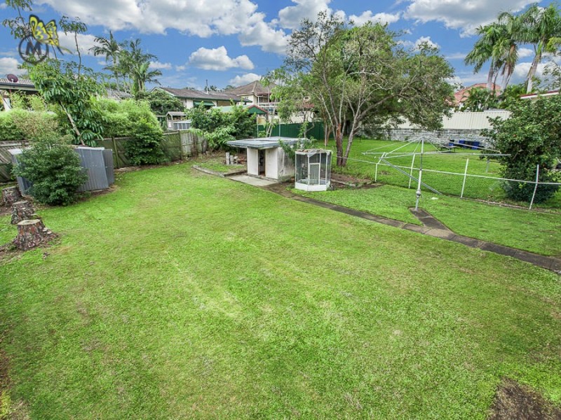15 Leach Street, Everton Park QLD 4053