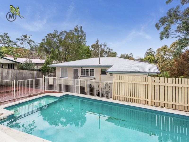 17 Aldwych Street, Stafford Heights QLD 4053