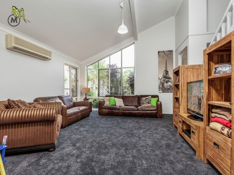 130 Streisand Drive, Mcdowall QLD 4053