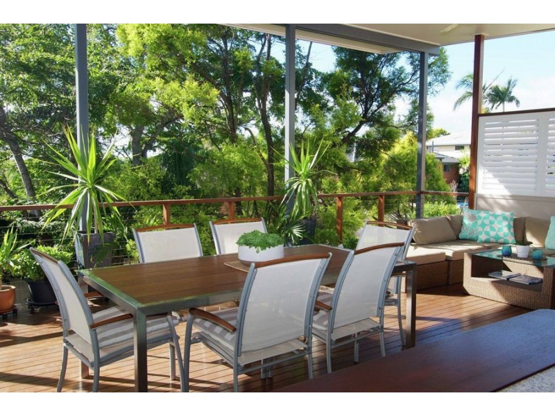 111 Redwood Street, Stafford Heights QLD 4053