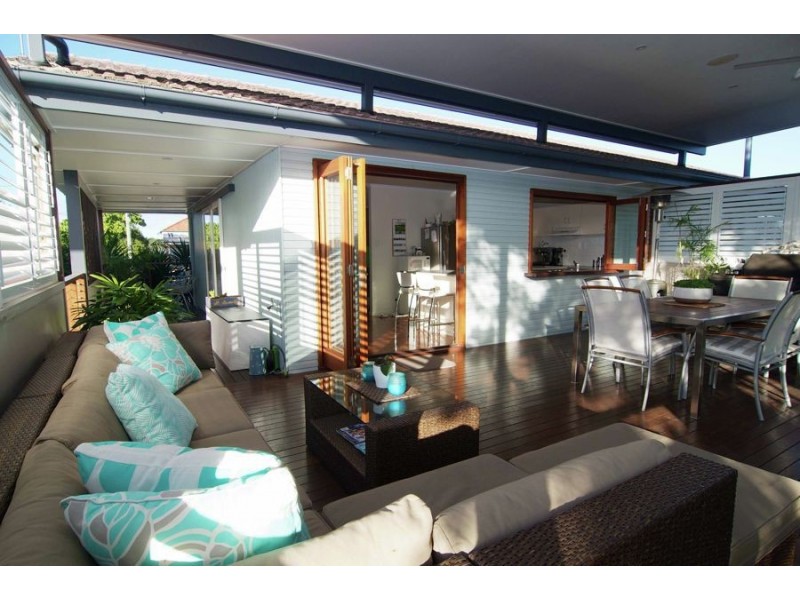 111 Redwood Street, Stafford Heights QLD 4053