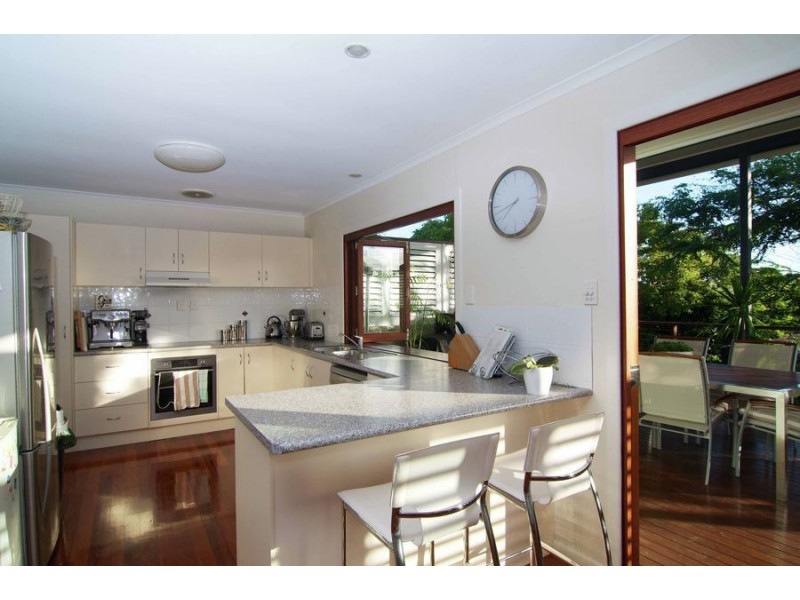 111 Redwood Street, Stafford Heights QLD 4053