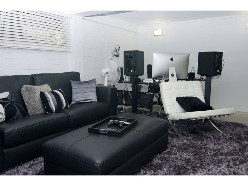 111 Redwood Street, Stafford Heights QLD 4053