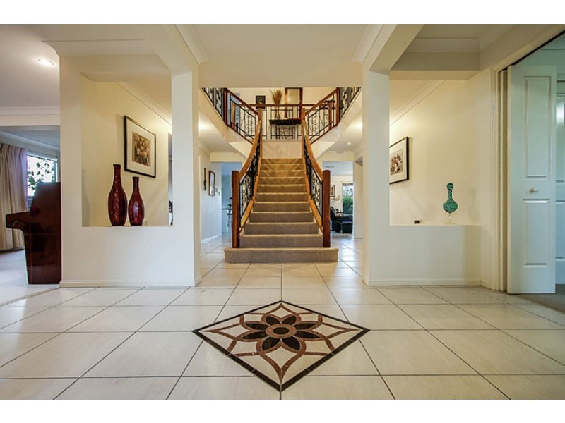 15 Tayla Close, Bridgeman Downs QLD 4035