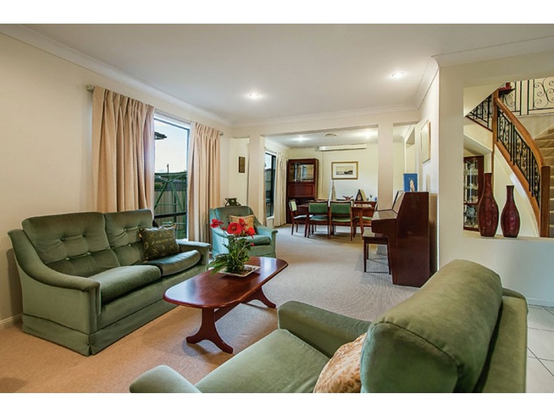 15 Tayla Close, Bridgeman Downs QLD 4035