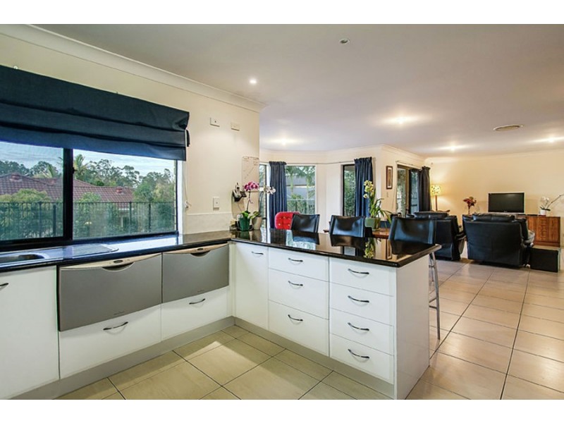 15 Tayla Close, Bridgeman Downs QLD 4035