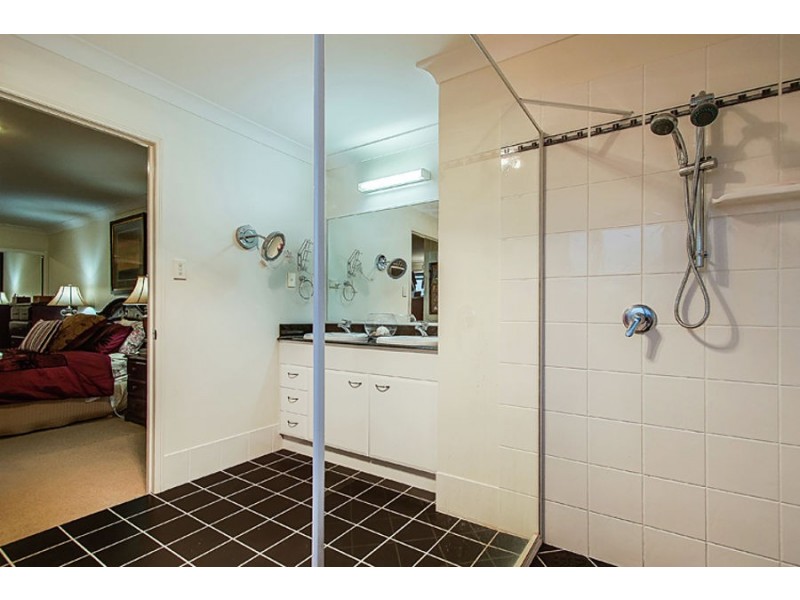 15 Tayla Close, Bridgeman Downs QLD 4035