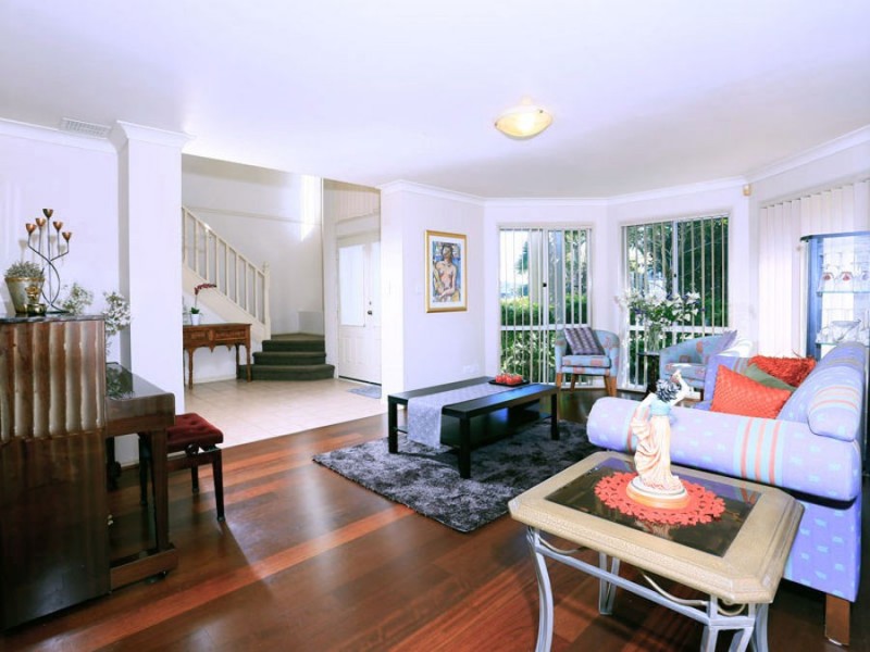 19 Redford Crescent, Mcdowall QLD 4053