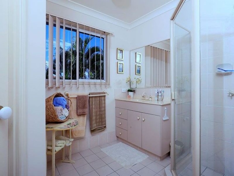19 Redford Crescent, Mcdowall QLD 4053
