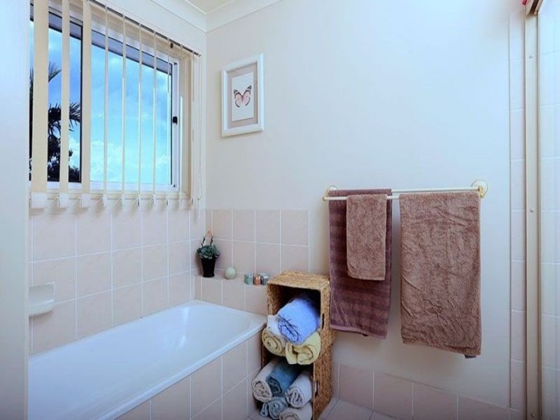 19 Redford Crescent, Mcdowall QLD 4053