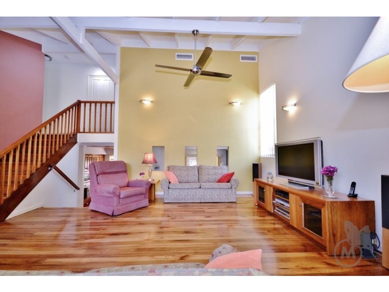 8 Mayer Street, Mcdowall QLD 4053