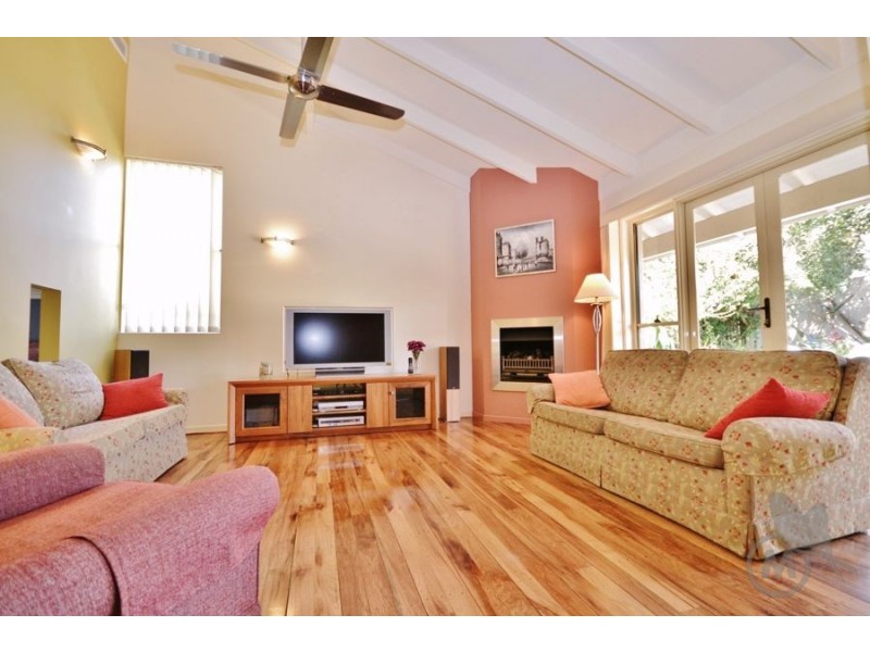 8 Mayer Street, Mcdowall QLD 4053