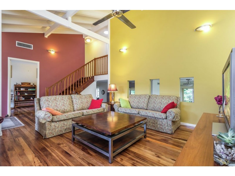 8 Mayer Street, Mcdowall QLD 4053