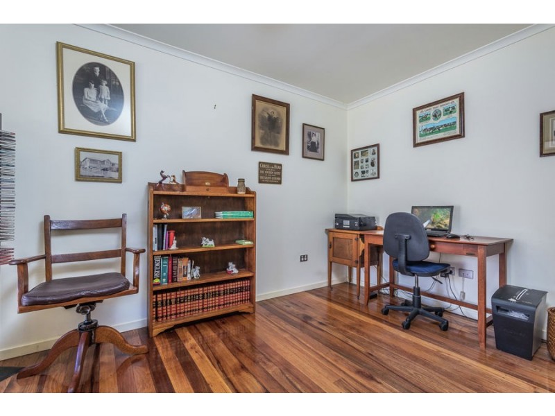 8 Mayer Street, Mcdowall QLD 4053