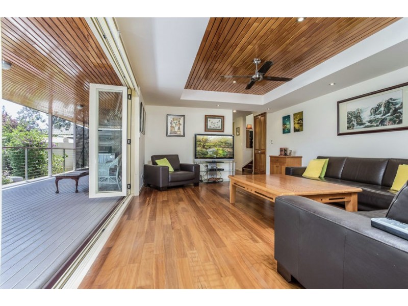 8 Mayer Street, Mcdowall QLD 4053