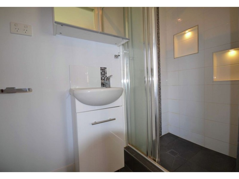 6 Woodvale Court, Everton Hills QLD 4053