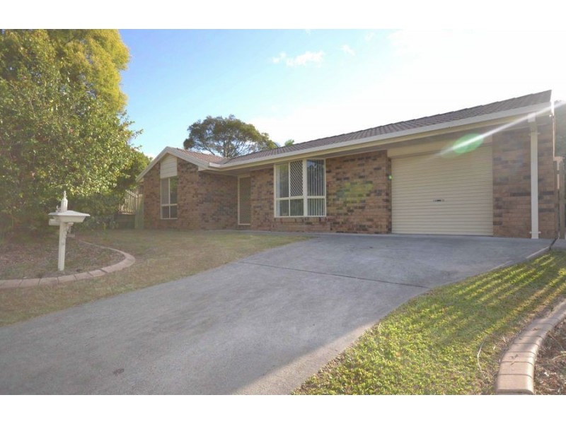 6 Woodvale Court, Everton Hills QLD 4053