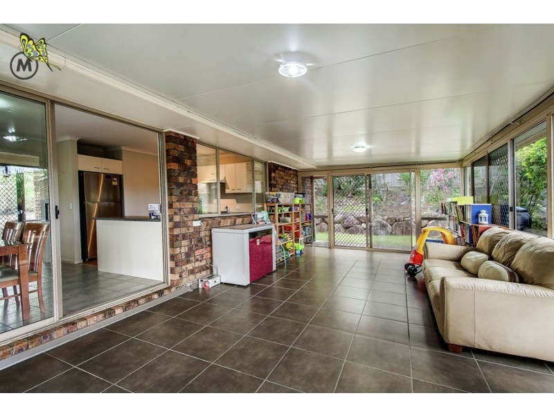 1 Simpson Court, Albany Creek QLD 4035