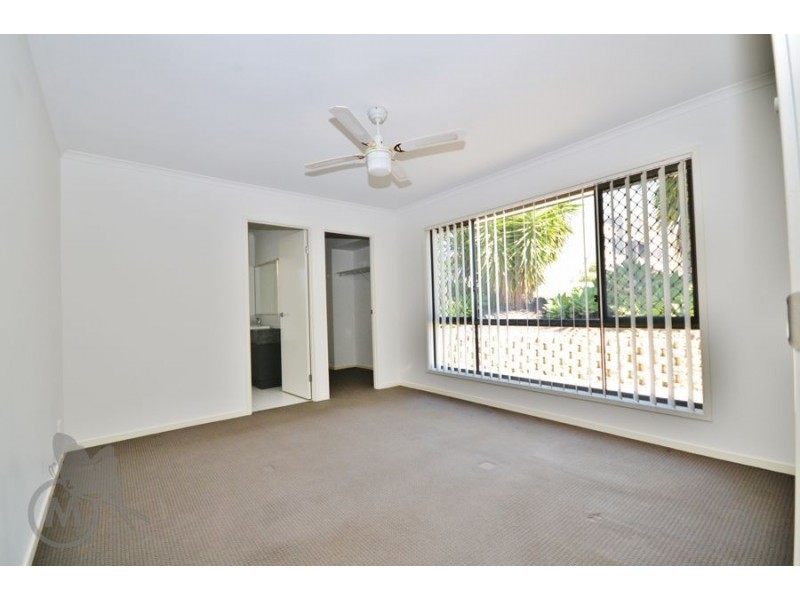 8 Rolleston, Keperra QLD 4054