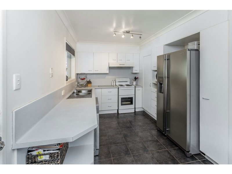 20 Corang Crescent, Ferny Hills QLD 4055