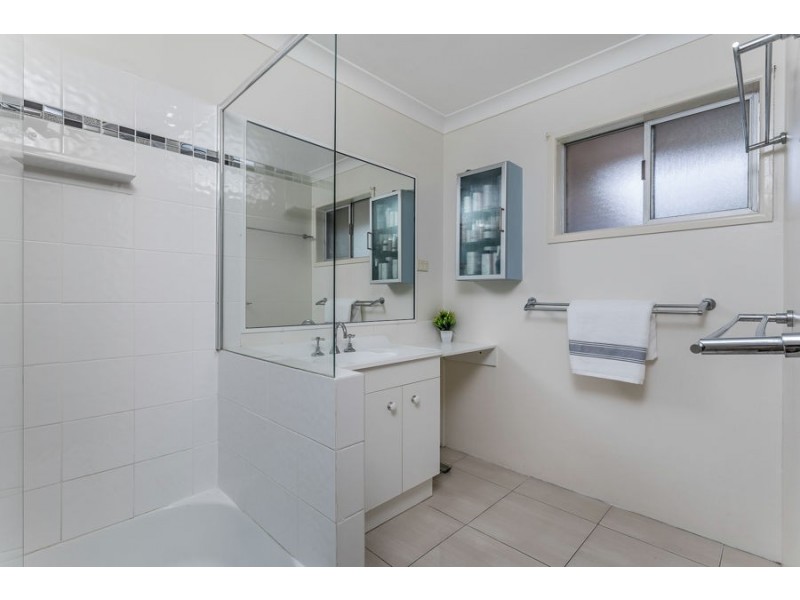 20 Corang Crescent, Ferny Hills QLD 4055