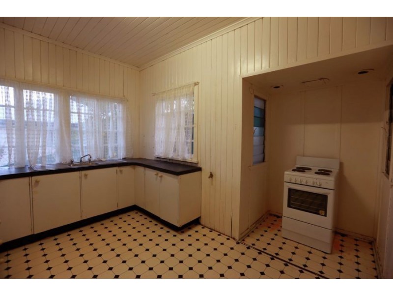 18 Russell Street, Roma QLD 4455