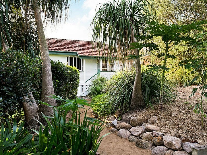 26 Eastbourne Street, Chermside West QLD 4032