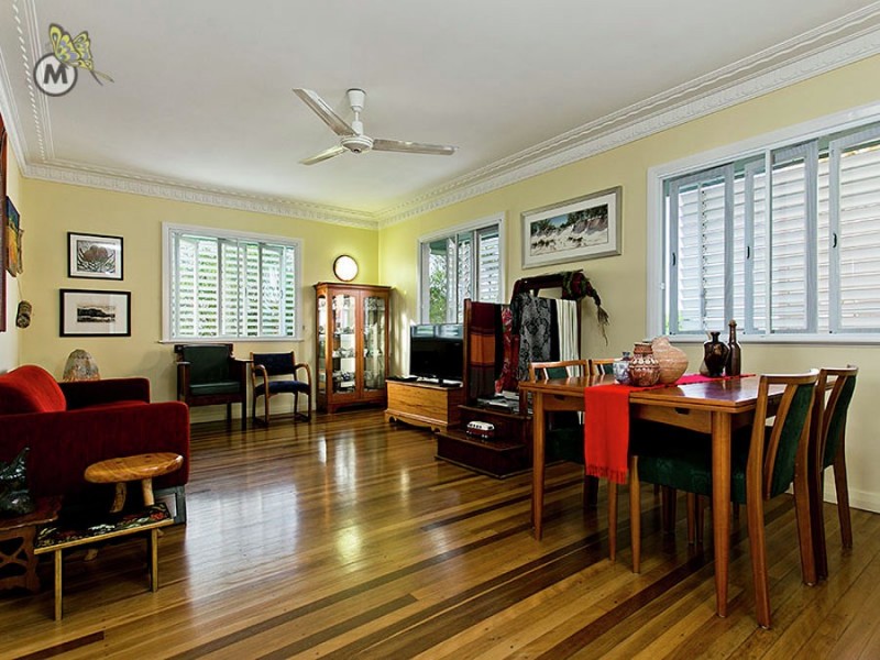 26 Eastbourne Street, Chermside West QLD 4032