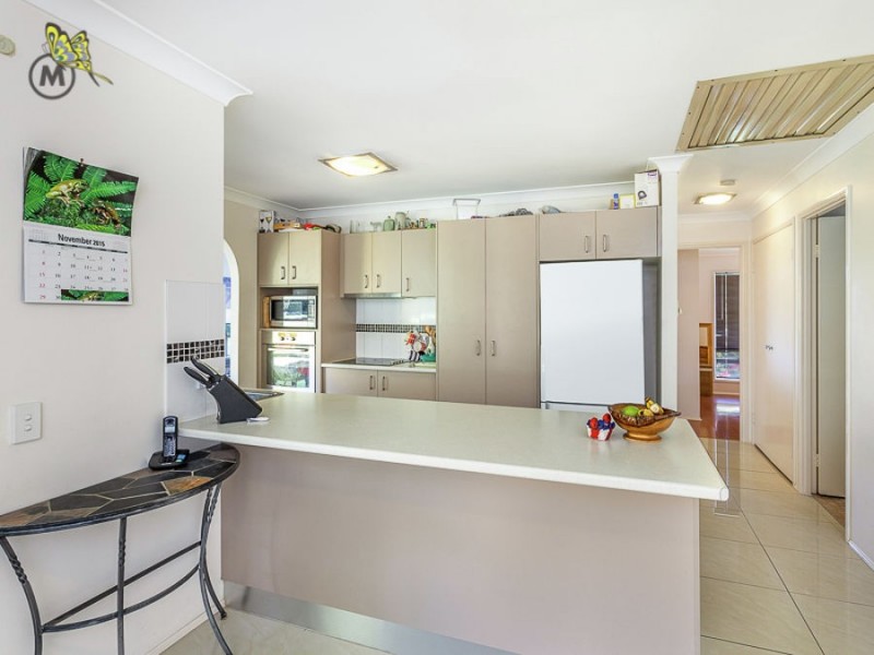 6 Sabu Court, Mcdowall QLD 4053