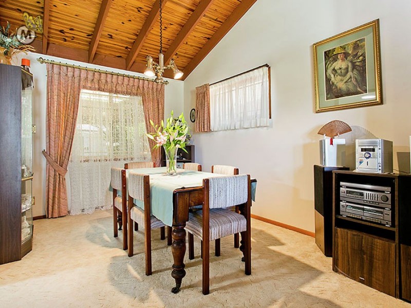 11 Karloff drive, Stafford Heights QLD 4053