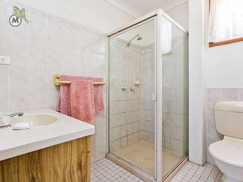 11 Karloff drive, Stafford Heights QLD 4053