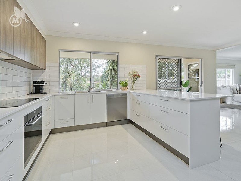 29 Costello Place, Stafford Heights QLD 4053