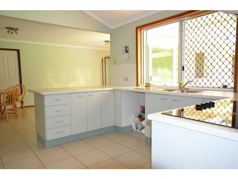 4 Middlemiss Street, Everton Park QLD 4053