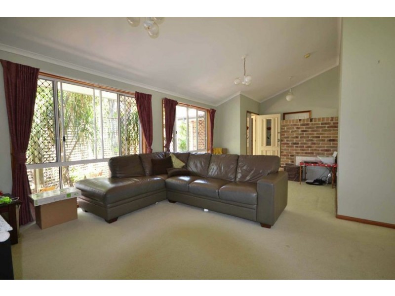 4 Middlemiss Street, Everton Park QLD 4053