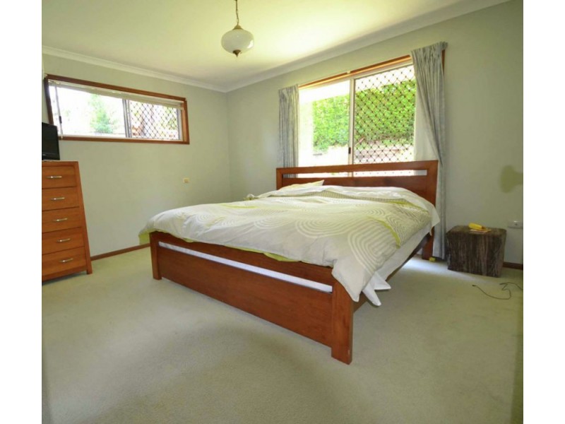 4 Middlemiss Street, Everton Park QLD 4053