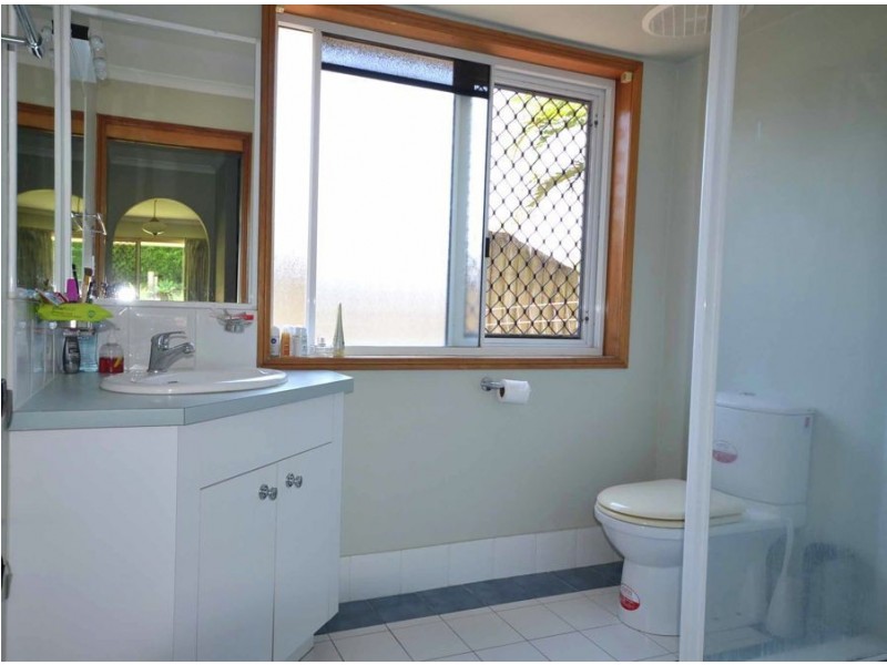 4 Middlemiss Street, Everton Park QLD 4053