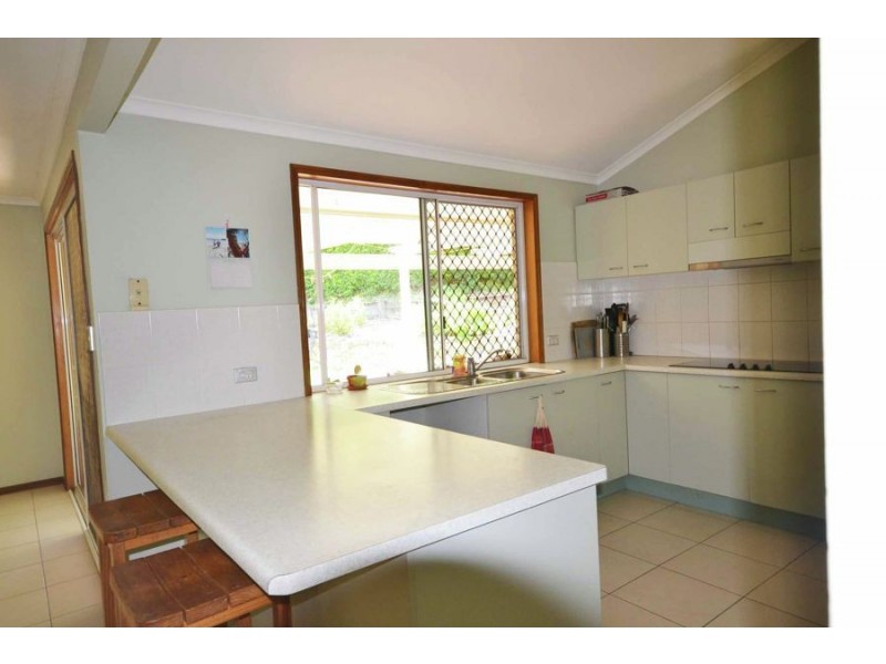 4 Middlemiss Street, Everton Park QLD 4053