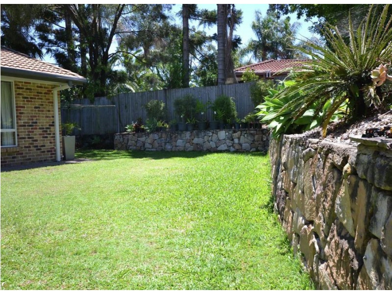 4 Middlemiss Street, Everton Park QLD 4053