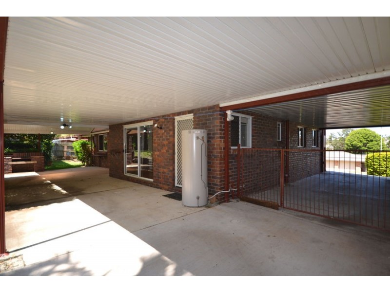 23 Fairhaven Street, Bridgeman Downs QLD 4035