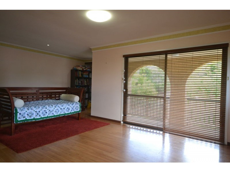 1 Ekland Court, Mcdowall QLD 4053