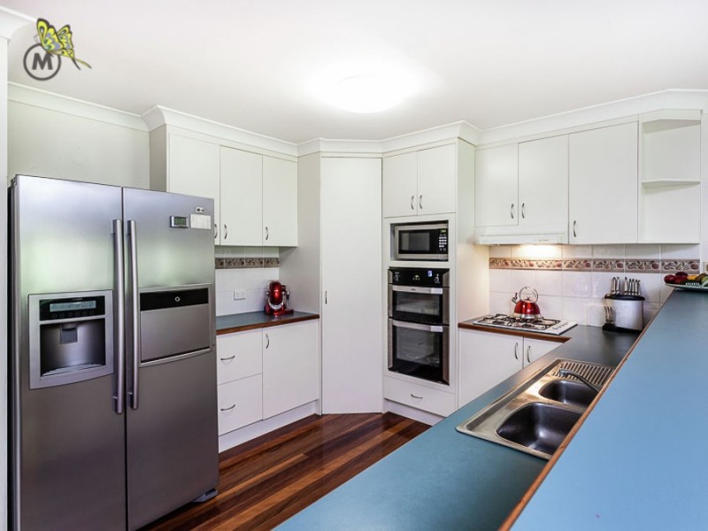 19 Silkyoak Way, Albany Creek QLD 4035