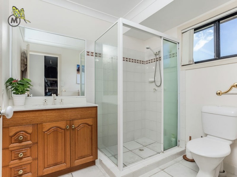 19 Silkyoak Way, Albany Creek QLD 4035