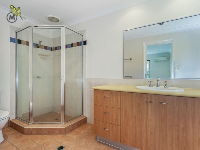 8 Goldwyn Street, Mcdowall QLD 4053