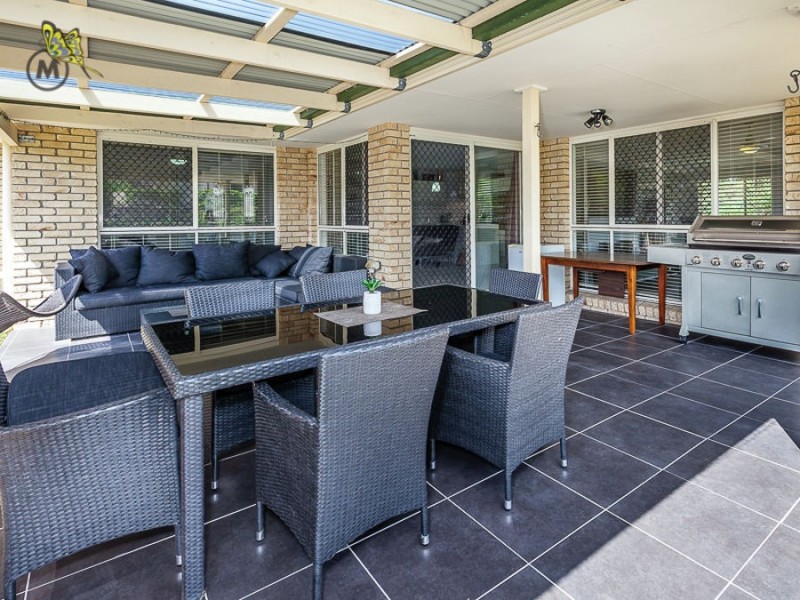 167 Saraband Drive, Eatons Hill QLD 4037