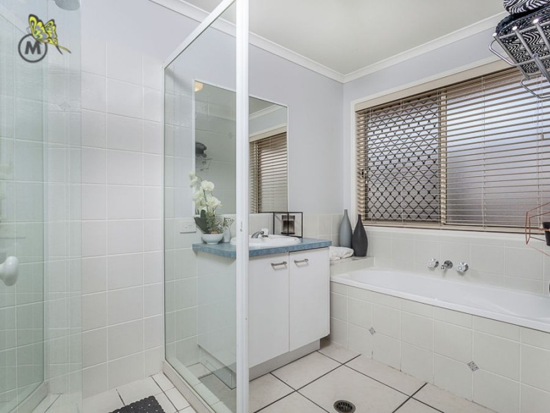 167 Saraband Drive, Eatons Hill QLD 4037